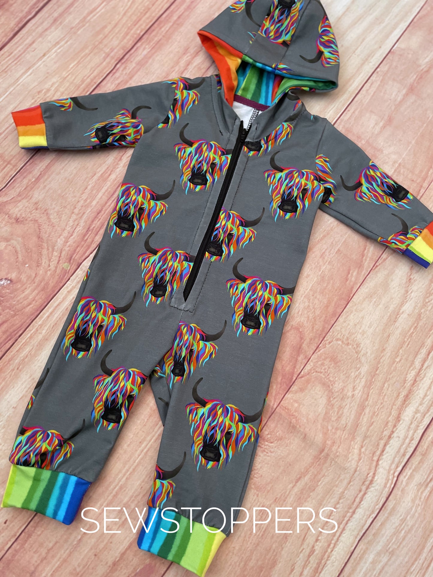 Zip up hooded onesie 0-3m (ready to ship)