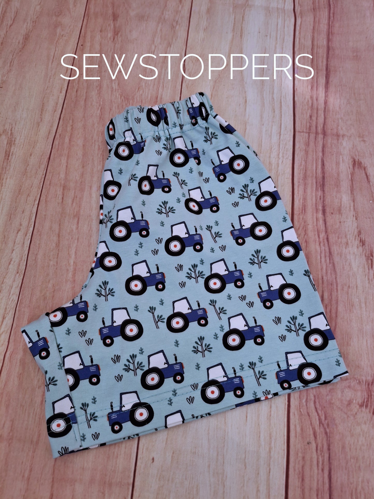 Baggy shorts 6-7yrs (ready to ship)
