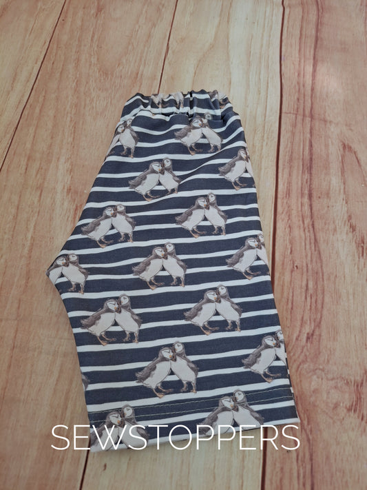 Straight leg shorts 3-4 (ready to ship)