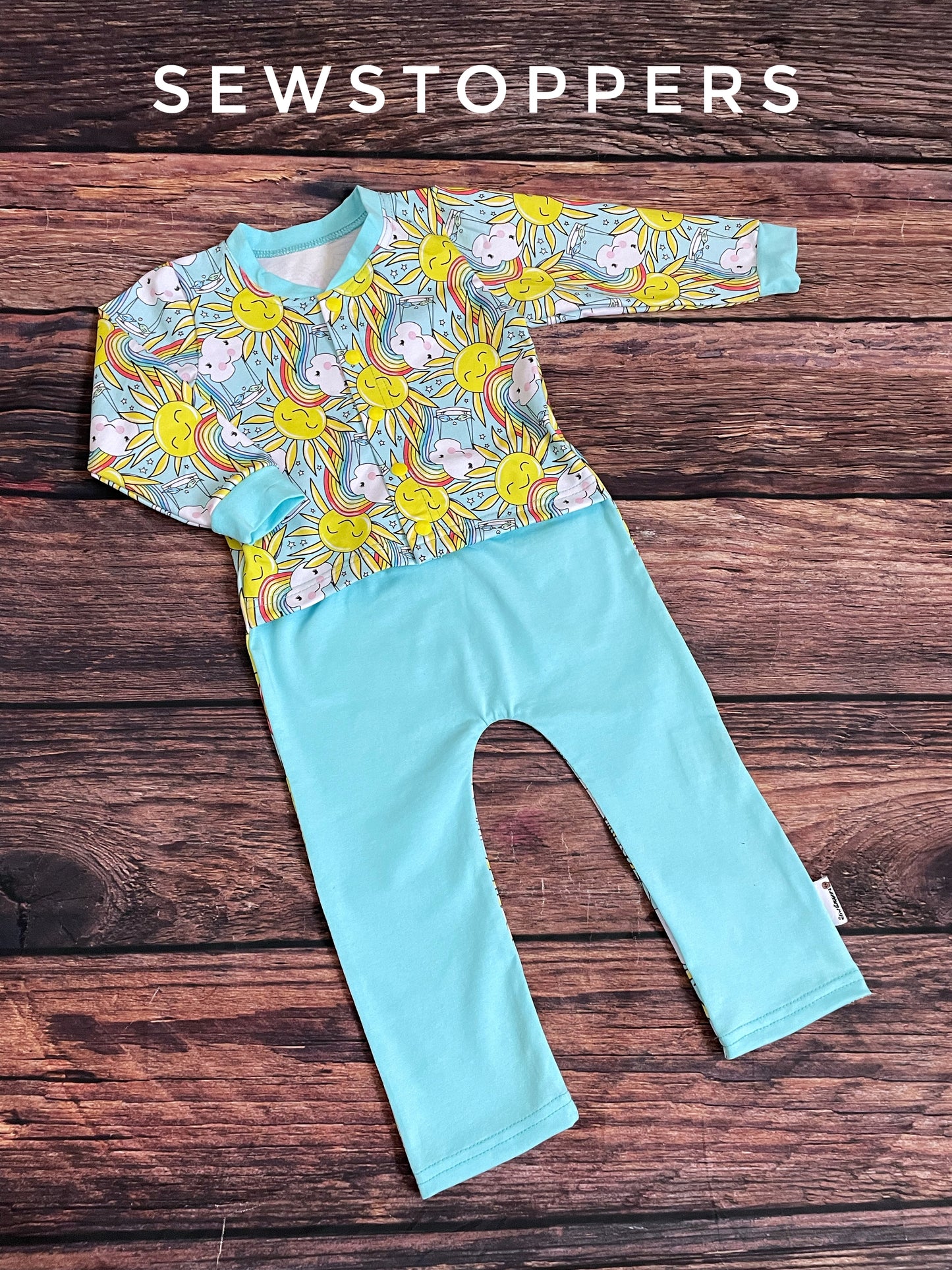 The DELUXE (Easy change coverall)